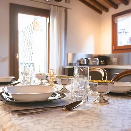 San Marco Luxury Loft With Terrace Lägenhet *