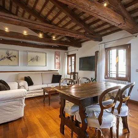 아파트 San Marco Luxury Loft With Terrace *